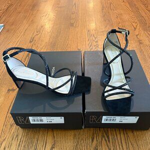 New in Box Pelle Moda Teena Low Heel